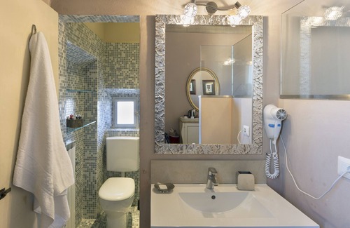 Sant' Ambrogio Bed & Breakfast | I Quattro Poeti