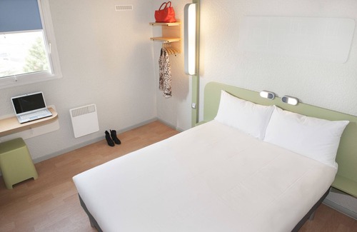 Goussainville Hotel | ibis budget Goussainville Charles De Gaulle
