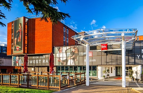 Harlington Hotel | Ibis London Heathrow Airport