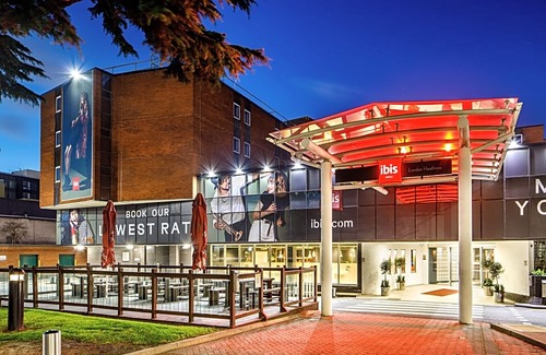 Harlington Hotel | Ibis London Heathrow Airport
