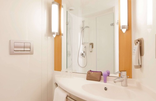 Addison Hotel | ibis London Shepherds Bush – Hammersmith