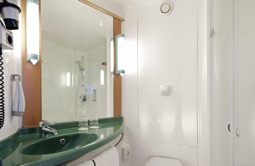 Munchen District Hotel | ibis München Garching