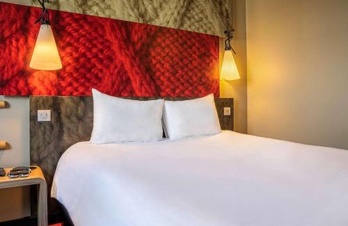 Quartier de la Boule - Champs-Pierreux Hotel | ibis Nanterre La Défense