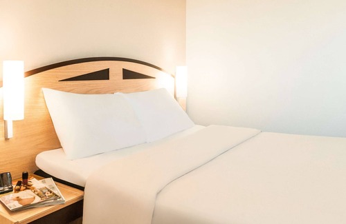 Bramley Hotel | ibis Rotherham East – (M18 - M1)