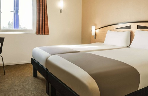 Bramley Hotel | ibis Rotherham East – (M18 - M1)