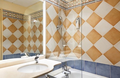 Arles Hotel | ibis Styles Arles Palais des Congrès