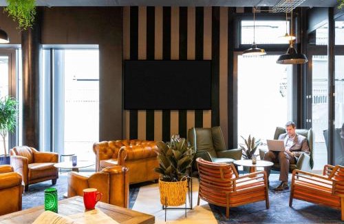 Puteaux Hotel | ibis Styles Puteaux Paris La Defense