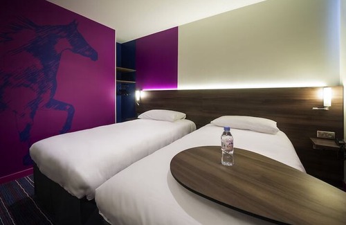 Saumur Hotel | ibis Styles Saumur Gare Centre