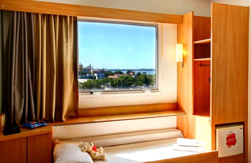 Triangulo das Bermudas Hotel | ibis Vitoria Praia Do Canto
