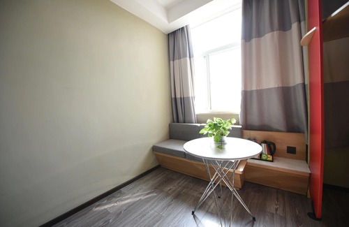 Lintong District Hotel | ibis Xian Lintong Huaqing Hot Spring Hotel
