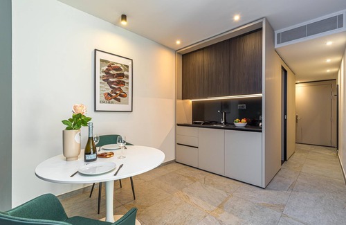 Lugano Apartment | Icon H 302 Suite Micro-living
