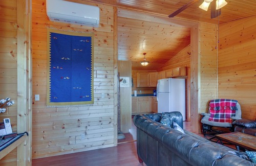 Alton Cabin | Ideal Base Near Zion & Bryce Canyon Nat'l Parks!