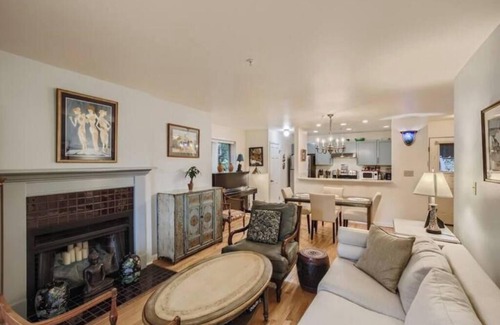 Lower Arapahoe House | Ideal Downtown 1 BDR Near Shops & Trails