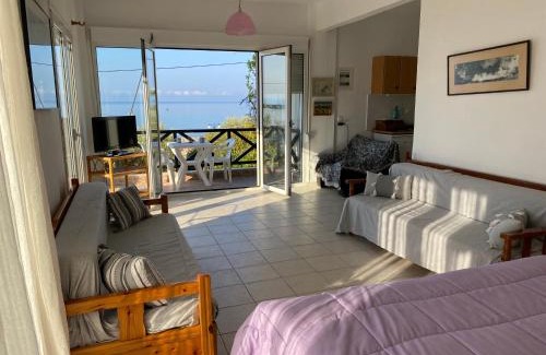 Nea Moudania House | Ideal Holidays