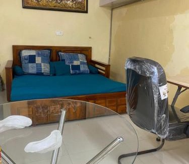 Vasant Vihar Apartment | Ideal Hotel in posh Vasant Vihar BIG 1110 sq ft
