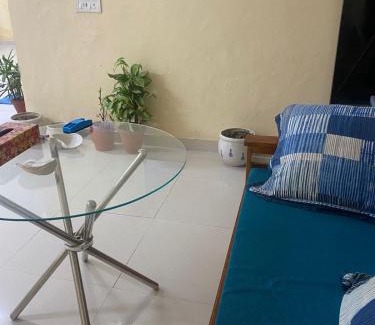 Vasant Vihar Apartment | Ideal Hotel in posh Vasant Vihar BIG 1110 sq ft