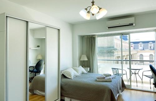 Balvanera Apartment | Ideal para unas semanas en el Centro, con Balcon, Pileta y Laundry, cerca del Subte