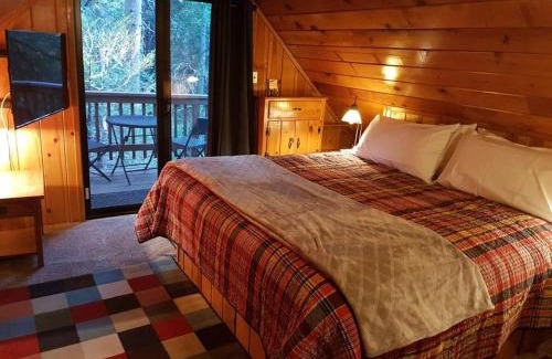 Idyllwild House | Idyllbrookbrookside Gazeboev Chargeracpet Ok!