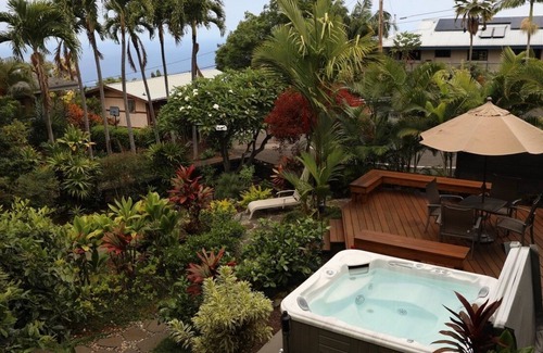 Kealakekua Apartment | If it’s time for some rest and relaxation, look no further.
