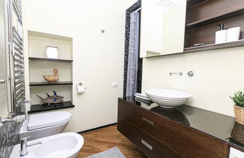 Quarto dei Mille Apartment | iFlat Mare Fuori Suite Apartment