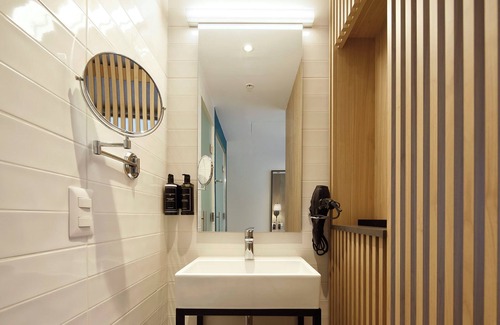 Miraflores Hotel | Ikonik Miraflores