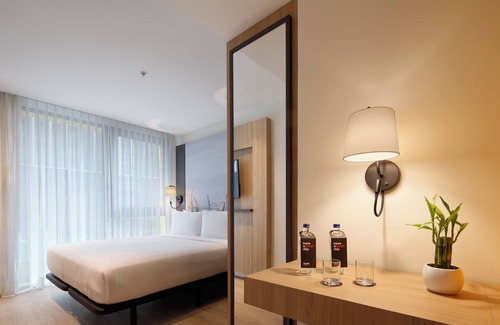 Miraflores Hotel | Ikonik Miraflores