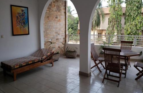 Lome Apartment | iléos, appartement meublé 4 pièces - Salon, cuisine, 3 chambres Lomé Tokoin Hôpital Protestant