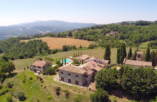 Loreto House | Il Belpoggio Su Todi with private pool, ideal for families - up to 16 guests