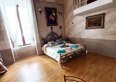 Quartieri Spagnoli Apartment | Il Borbonico a Toledo