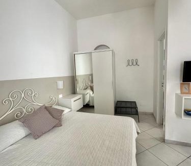 Marettimo House | Il CORTILE DI EOLO