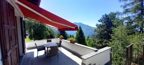 Sueglio Apartment | il larice d' oro