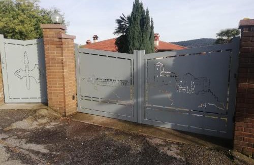 Mercallo House | Il NOCCIOLINO , 2 appartamenti