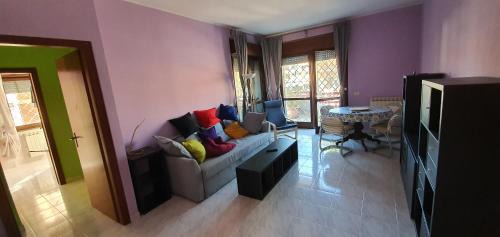 Borghesiana Apartment | ILIO e GIULIA APART 200 METERS FROM METRO C