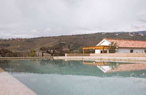 Lamego Villa | Imago Houses 2 - by MET