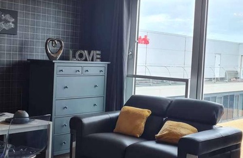 Central Milton Keynes Apartment | Immaculate 1-bed Apartment in Milton Keynes