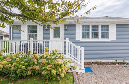 Point Judith House | Immaculate, 2 Bed/2Bath, A/C, Walk to Sand Hill Cove