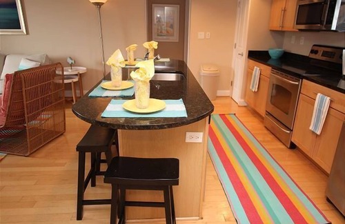 Dewey Beach House | Immaculate and modern condo at the centrally located Opal Condos in Dewey Beach