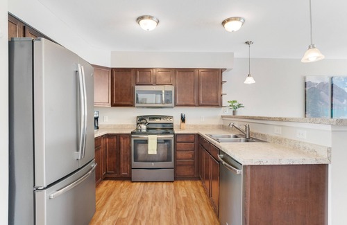 Big Sky Meadow Village Condo | Immaculate Condo Near Meadow Village | New Carpet, Mountain Views & Dog-Friendly