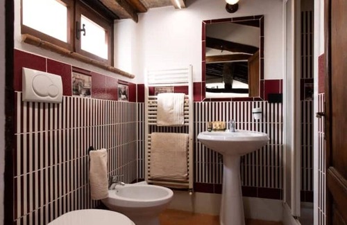 Corbara Apartment | In the charming Umbrian countryside near Orvieto, villa with pool and waterfall.