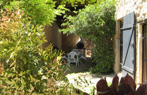Montbrun-des-Corbieres House | In the heart of the Corbières warm, independent 3-room gite welcoming 4 people