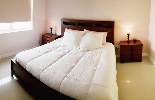 Aventura Apartment | in Yacht Club for 6 guests