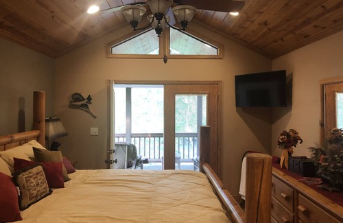 Hayesville Cabin | Incredible Custom Home On The Banks Of The Hiwassee River!
