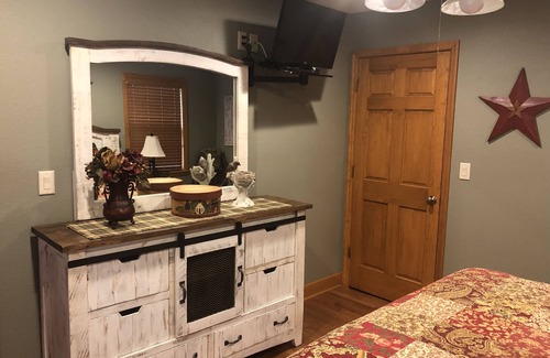 Hayesville Cabin | Incredible Custom Home On The Banks Of The Hiwassee River!