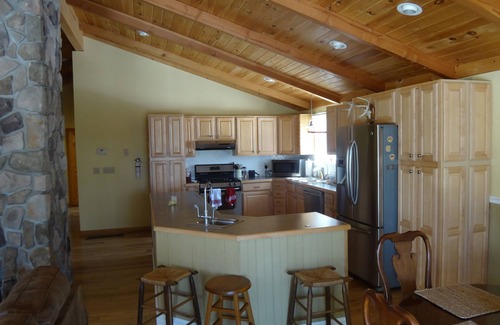 Greentown House | Incredible Getaway ~ Lake Wallenpaupack