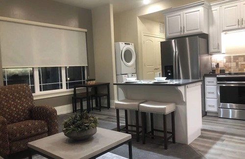 North Park Apartment | Incredible Views in Downtown Provo