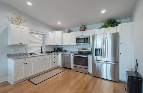Indian Point Villa | Incredible Views - Saltwater Pool - Hot Tub - Table Rock Lake Waterfront Resort