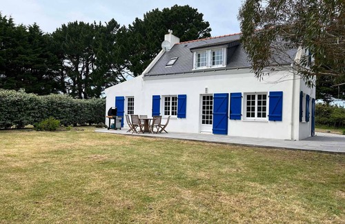 Locmaria House | Independent house with garden near the beach