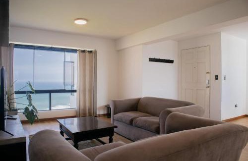 Santa Cruz Apartment | Industrial 3BR With OCEAN View