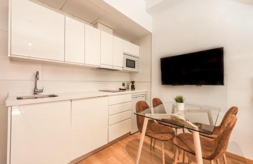 La Merced Apartment | Industrial studio in the city center by REMS
