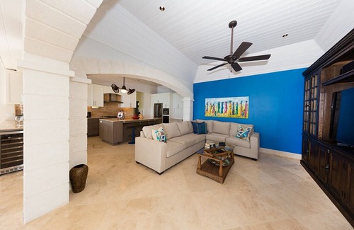 Maxwell Villa | Infinity Escape with sea view beach access